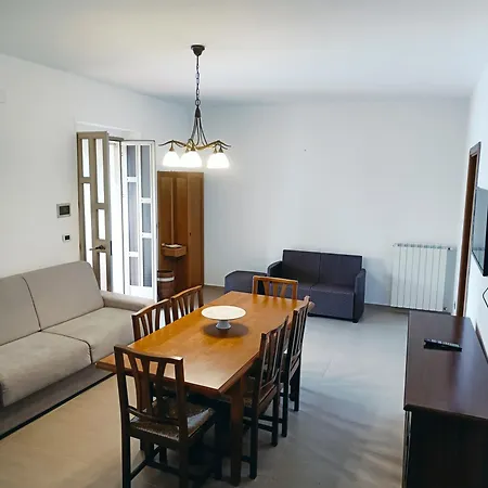 Maria フォチェ・ヴァラーノ